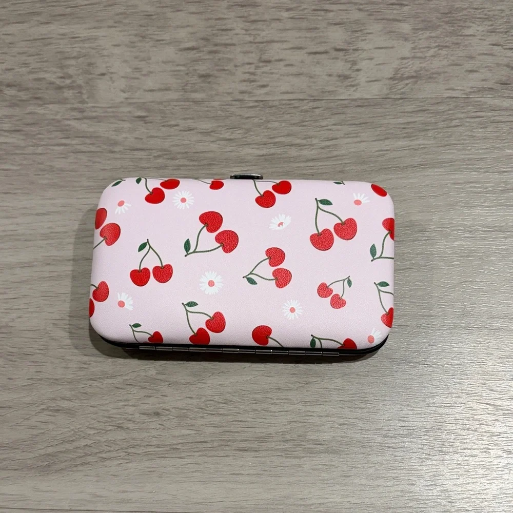 Pink Cherry & Daisy Print Manicure Kit